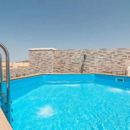 Modern Apartment, With Shared Rooftop Solarium * Xewkija